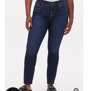 Torrid Bombshell Straightleg Jeans